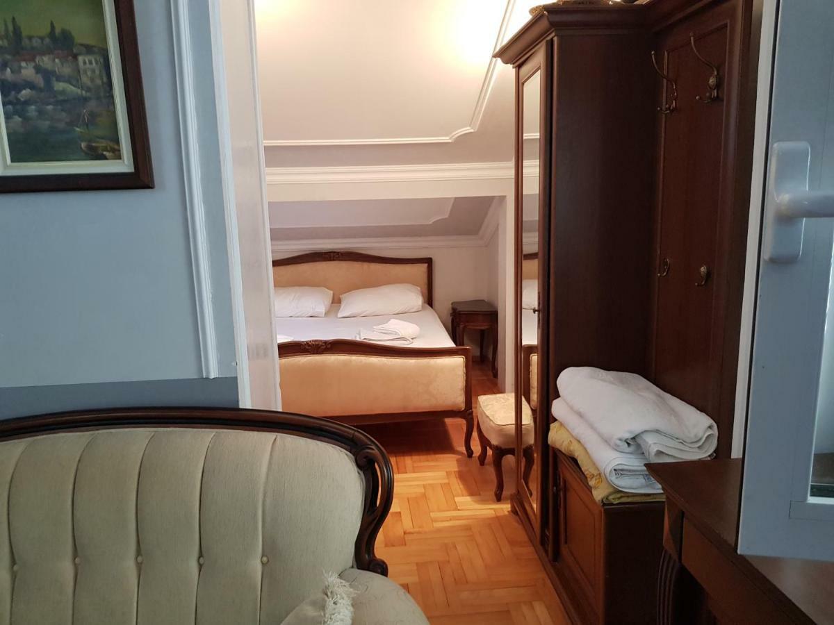 Emi Apartment Будва Екстериор снимка